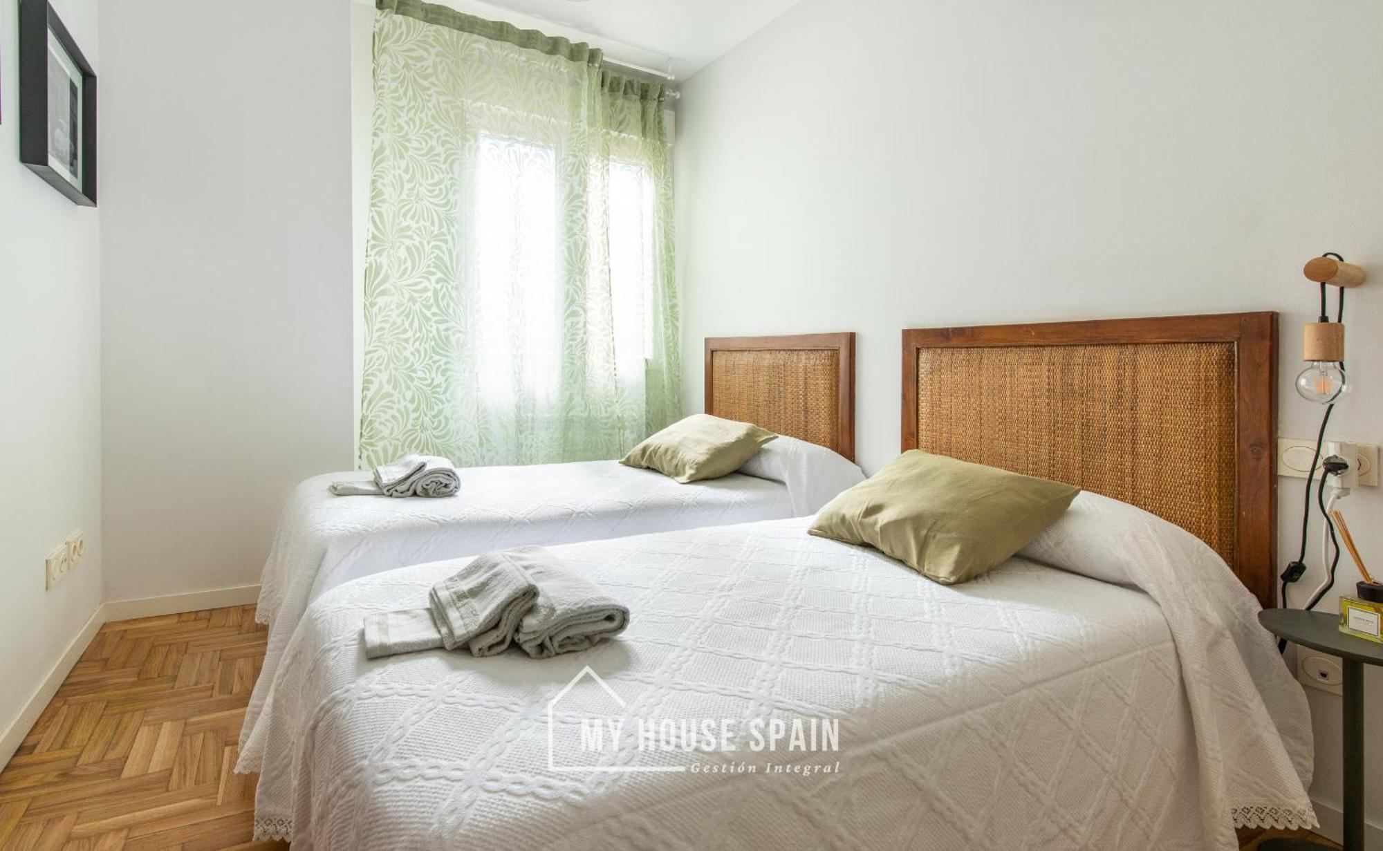 Myhousespain- Precioso Piso Playa Poniente Gijon Exterior photo