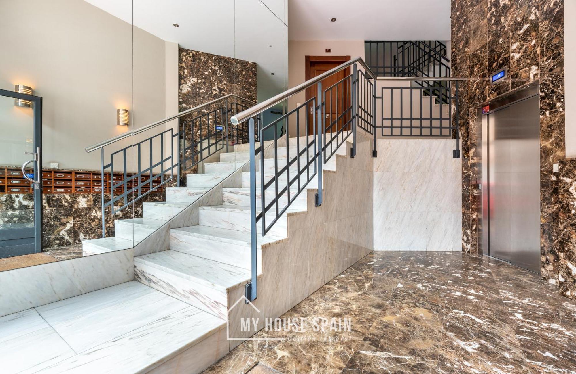 Myhousespain- Precioso Piso Playa Poniente Gijon Exterior photo