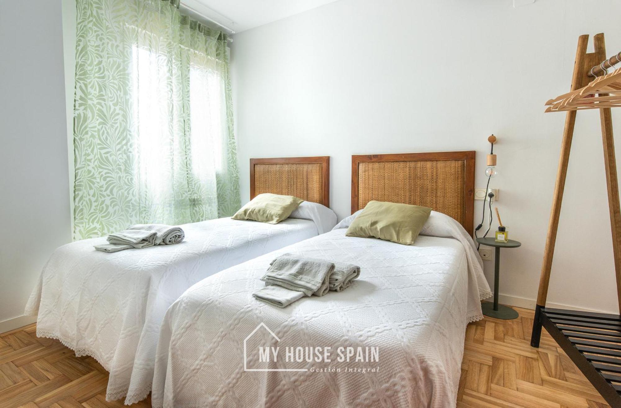 Myhousespain- Precioso Piso Playa Poniente Gijon Exterior photo